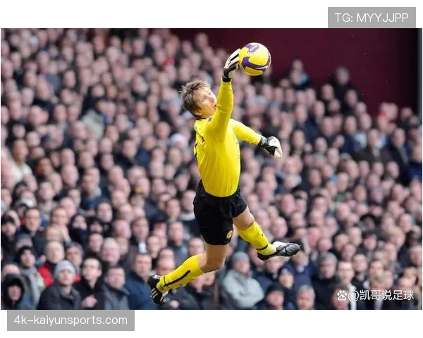 更衣室领袖：诺伊尔在战平后召集全队进行长时间谈话